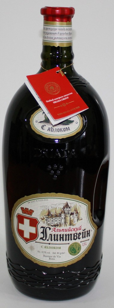 Напиток винный Глинтвейн альпийский с яблоком красный сладкий 1,5 л (Молдова)