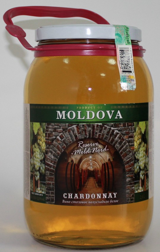 Вино белое Moldova шардоне столовое полусладкое 2 л (Молдова)