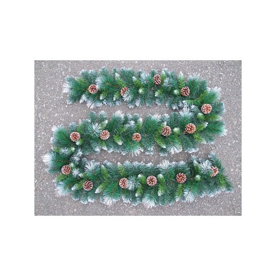 Гирлянда TARRINGTON HOUSE с шишками 270 см 