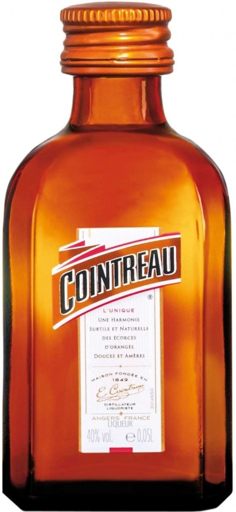 Ликер Cointreau 0,05 л